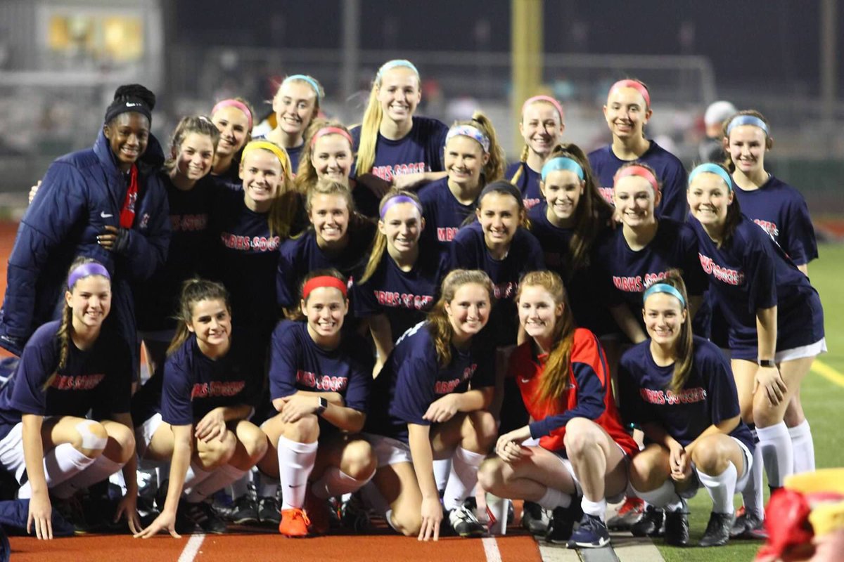 averyhall21's tweet photo. grateful that this team gave me some of my best friends, wouldn't have wanted to spend my last season with anyone else, love yall β€#GOTHT https://t.co/wzkSIkFkk2
