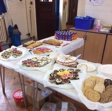 HayesPrimarypta's tweet photo. A big thanks to those who donated the cakes for the cake sale &amp; to all the volunteers who helped. It was a roaring success-every cake sold! https://t.co/FKMXFx4xmA