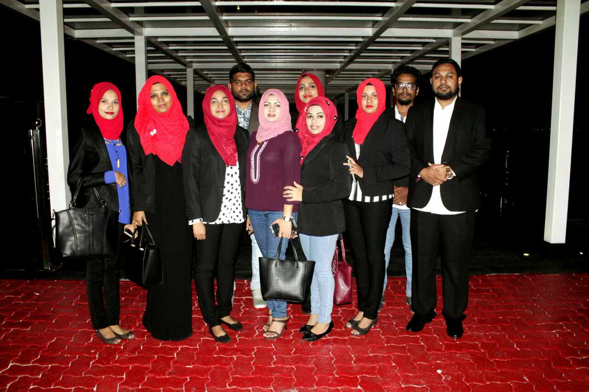 Arafiyya's tweet photo. See off the ten member youth delegation travelling to Malaysia to represent Maldives at the Asian Urban Youth Assembly #AUYA2017 @RAFYngo https://t.co/kSXA7CRDLY