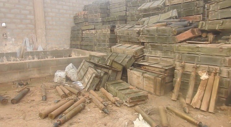 C7s4cLDXUAIh_wj.jpg:large