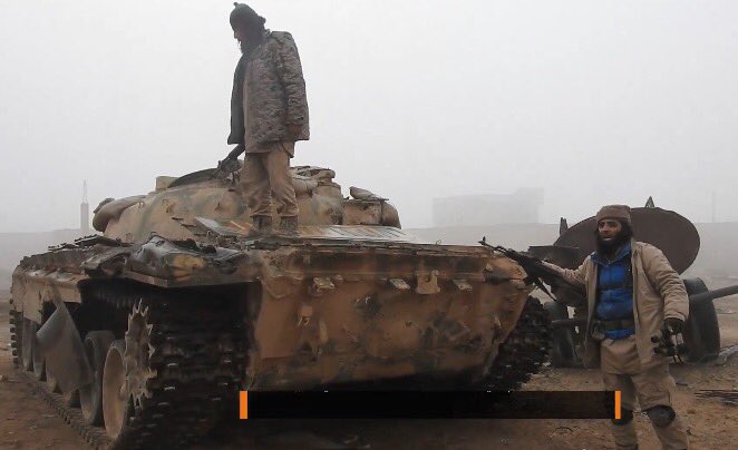 C7s4cLEXgAAfWgy.jpg:large