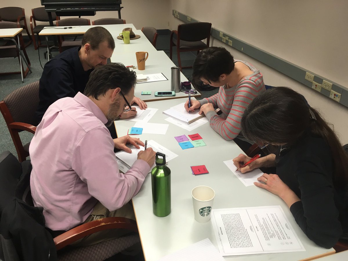 ShaneDHall's tweet photo. @sitlab we had fun playing #futurething today with @uoregon center for environmental futures. https://t.co/nFAkCIhzmV