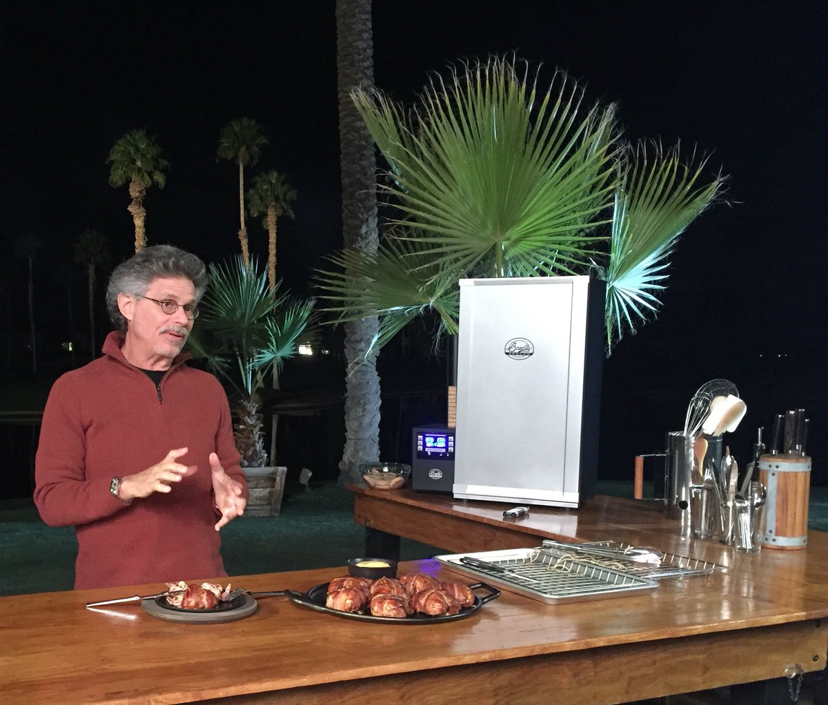 How to clean your smoker: goo.gl/5SUys2 #BBQ