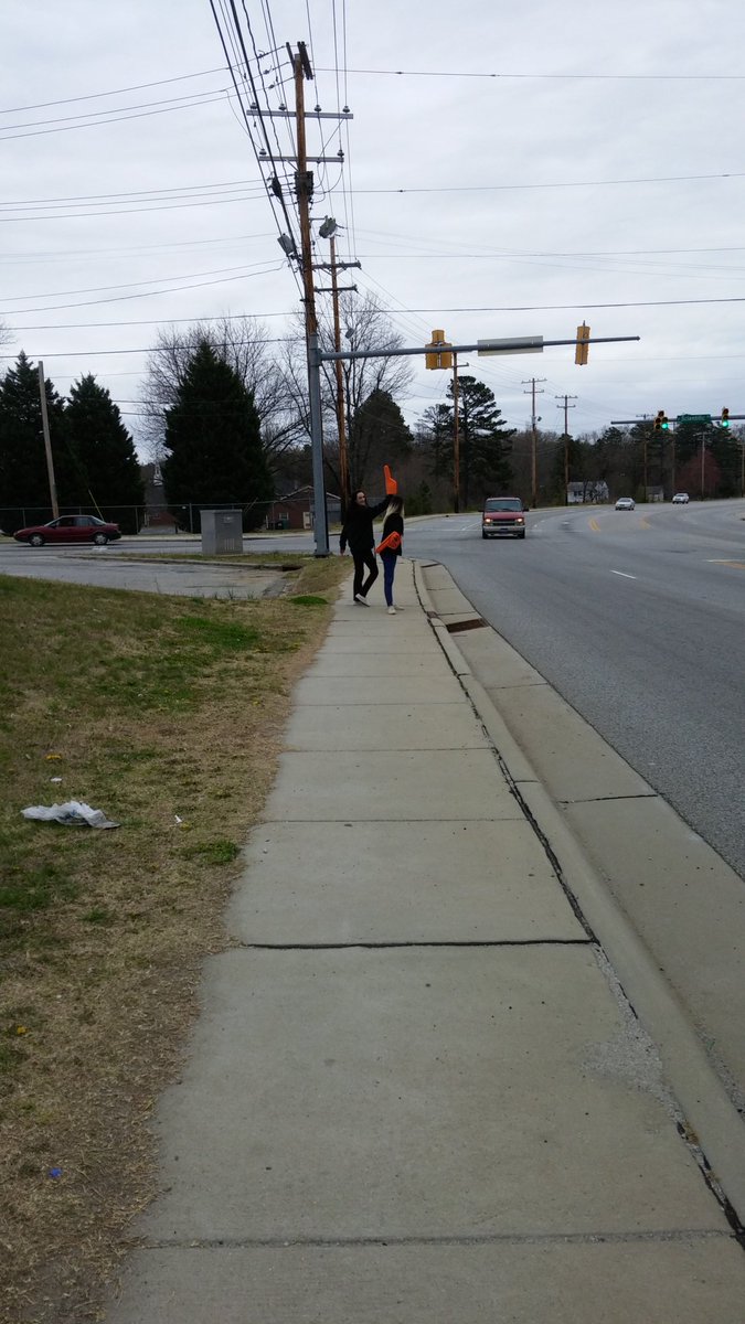 jsalt_intouch's tweet photo. Bring in the traffic #highpointevent @IntouchSmart @102_JAMZ @mstockton_spg @shawnatspg @SPG_AJ https://t.co/3vSyEaguDm