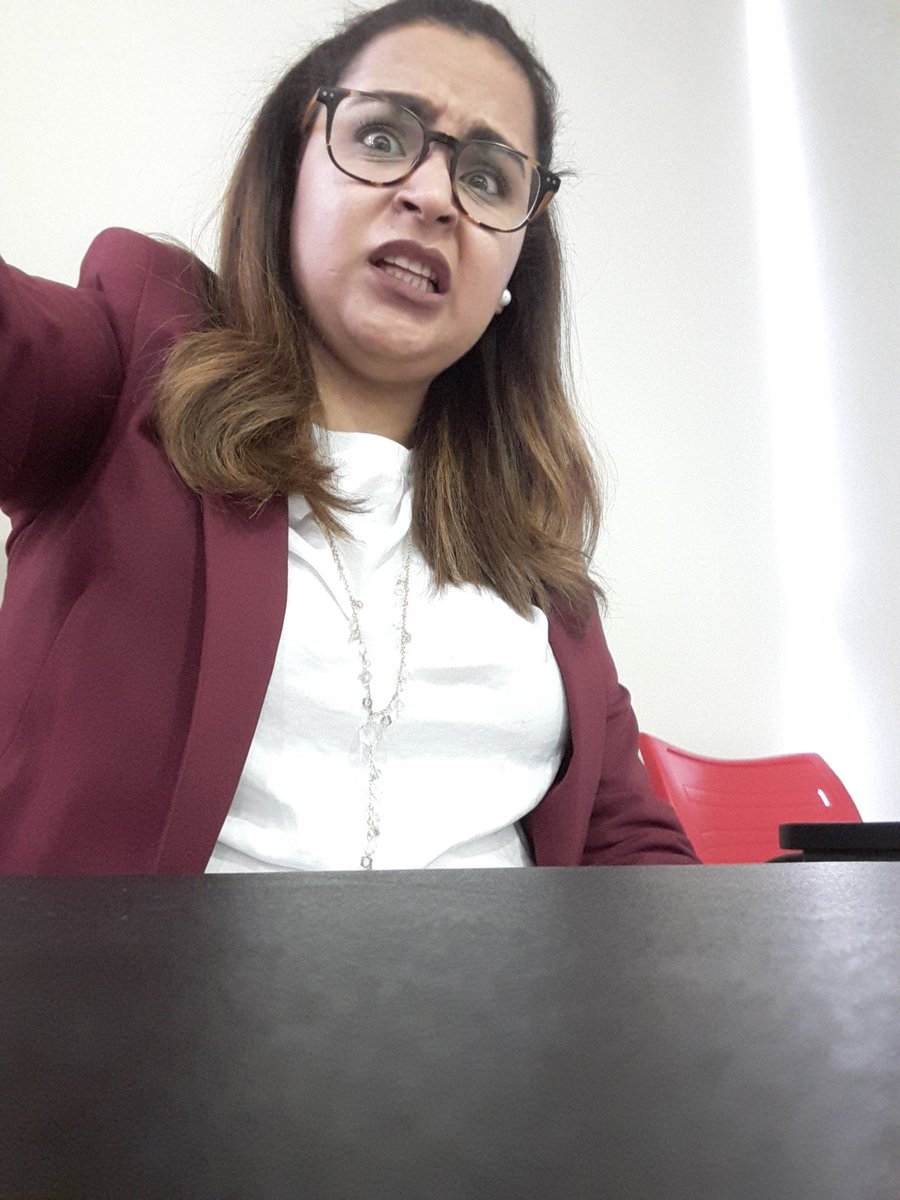 Cami_G_Ah's tweet photo. Cuando tengo que presentar me pongo un poco elegante pero siempre haciéndolo a mi estilo y también mostrando mis tobillos #JustCami https://t.co/hUqQwKWVxc