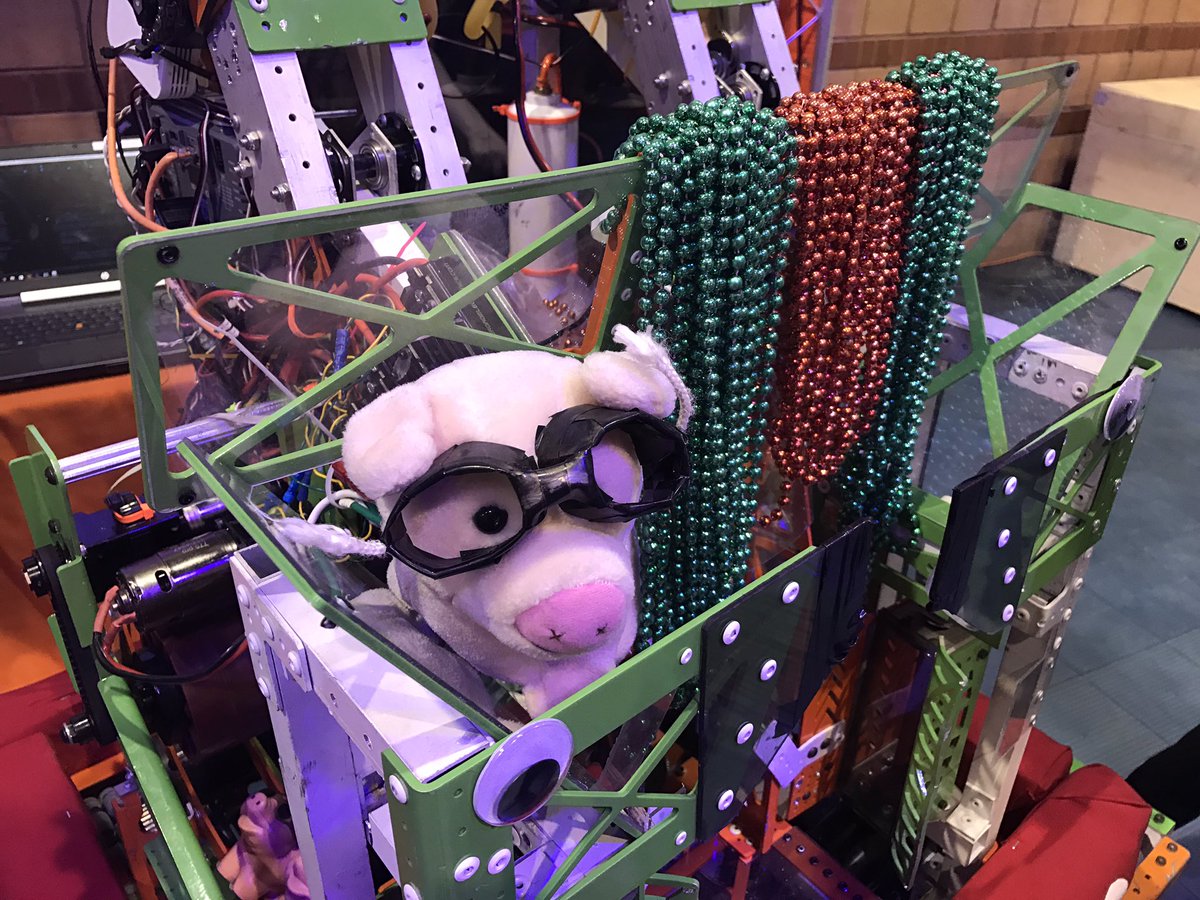 Air Pork One and Wilbur are getting ready for the parade at Bayou! #omgrobots #OinkOinkBoom #BayouFRC #MardiGras