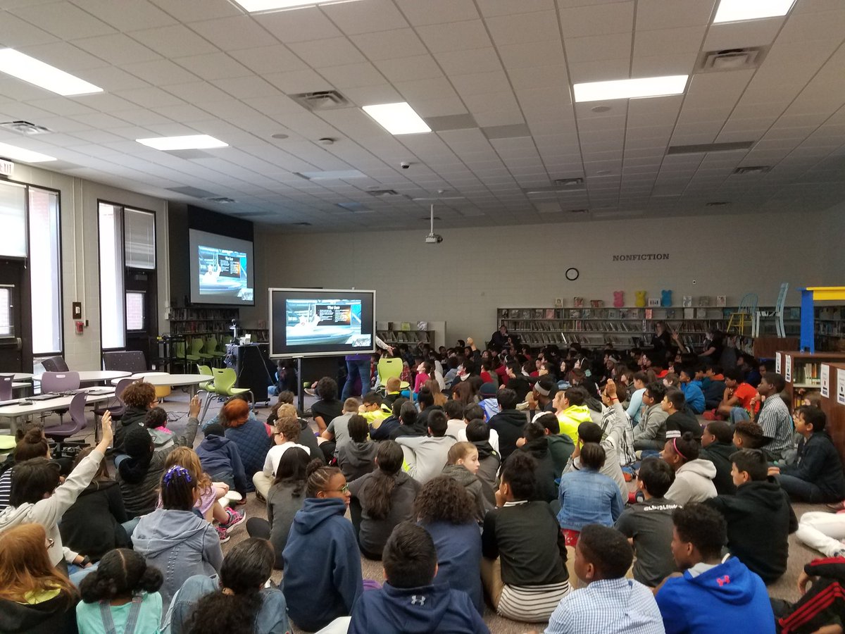 GCPSeCLASS's tweet image. Coleman MS 6th grade with NASA scientist as teacher today. Bringing the real world into the classroom!!