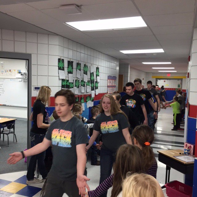 kaster_steve's tweet photo. Recognition with the elementary of 70+ students who represented I-35 at the state level in their activity. #roadrunnerpride #buildbottomup https://t.co/cjcYlrnC4M