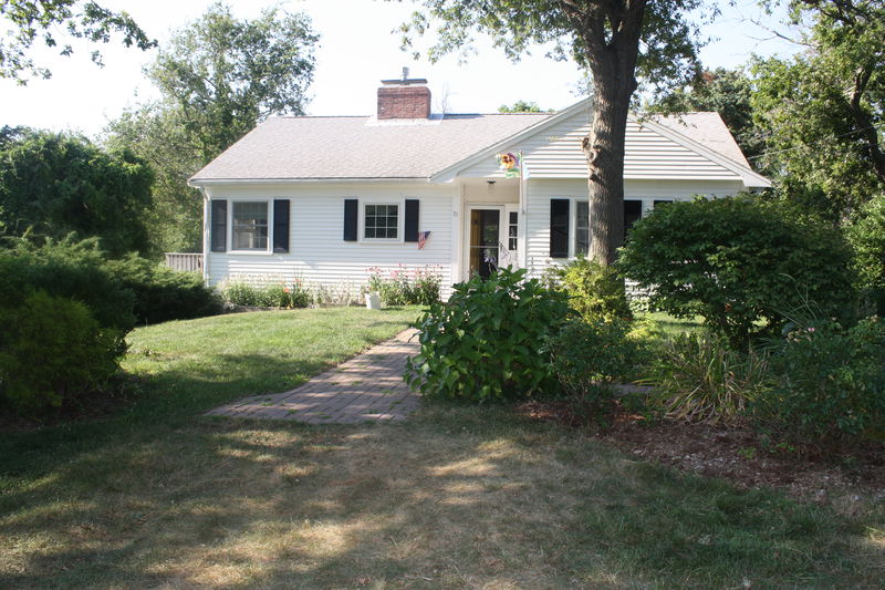 ForanRealEstate's tweet photo. There is still time to book your #CapeCod #summervacation! Be sure to take a look at this #Dennis vacation home #107! @DennisChamber @travel https://t.co/PZY6teuaMN