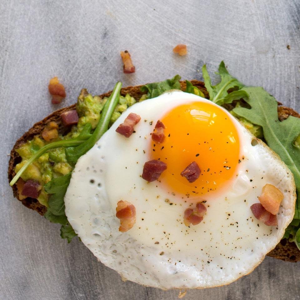 hambritacom's tweet photo. "Panito" con aguacate, huevo estrellado, arúgula y tocino. ¿Quién dijo yo? x @eatingwell
https://t.co/oqMwas85tB https://t.co/0eQetuSOPv