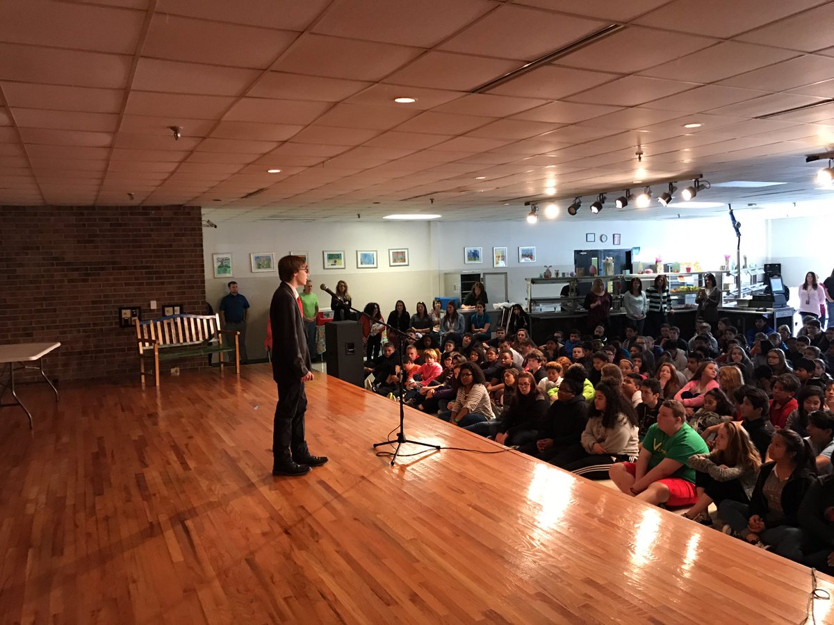 MrMcDanielMMS's tweet photo. Luke Underwood rocking #LetItBe at #TalentShow17 #WeAreMV
@VikingsConquer https://t.co/1sF6vKhgQ7