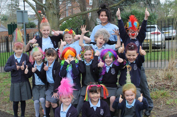 Children Have Comic Fun on Red Nose Day #Henley <a href="/Sacred_Heart_CP/">Gez Davis</a> <a href="/stmaryshenley/">St. Mary's Preparatory School</a>… henleyherald.com/2017/03/24/chi…