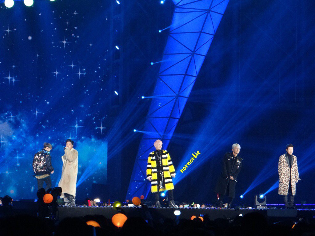 lllhere2's tweet photo. 161119 MMA #kangsunghoon #kangsunghun #젝스키스 #강성훈 #은지원 #장수원 #김재덕 #이재진 #Stickr จำไม่ได้ละว่าลงรูปไหนแล้วบ้าง 555 https://t.co/No37dAhdvq