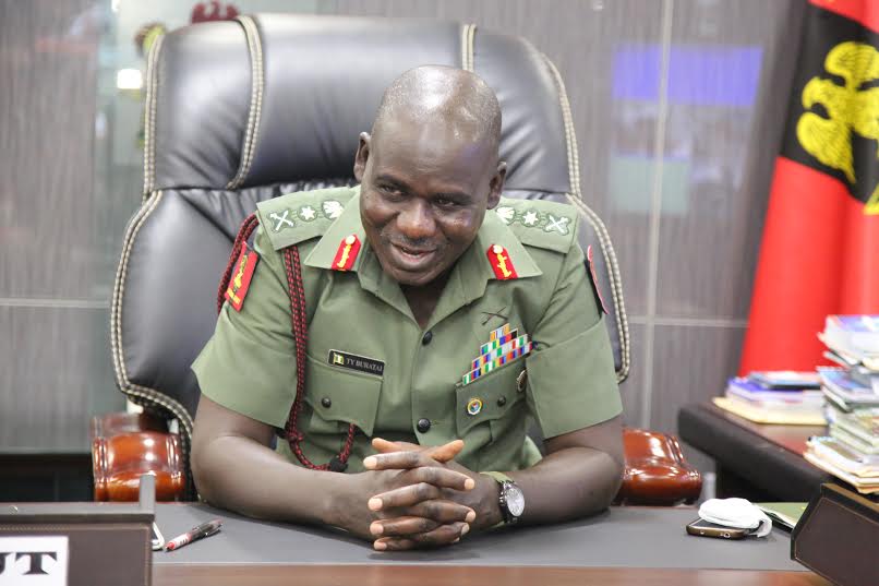SaharareSports's tweet photo. Buratai Sponsors Team Nigeria To World Cross Country Championships in Uganda https://t.co/rCU8oYcjTt https://t.co/nUsCIITqxZ
