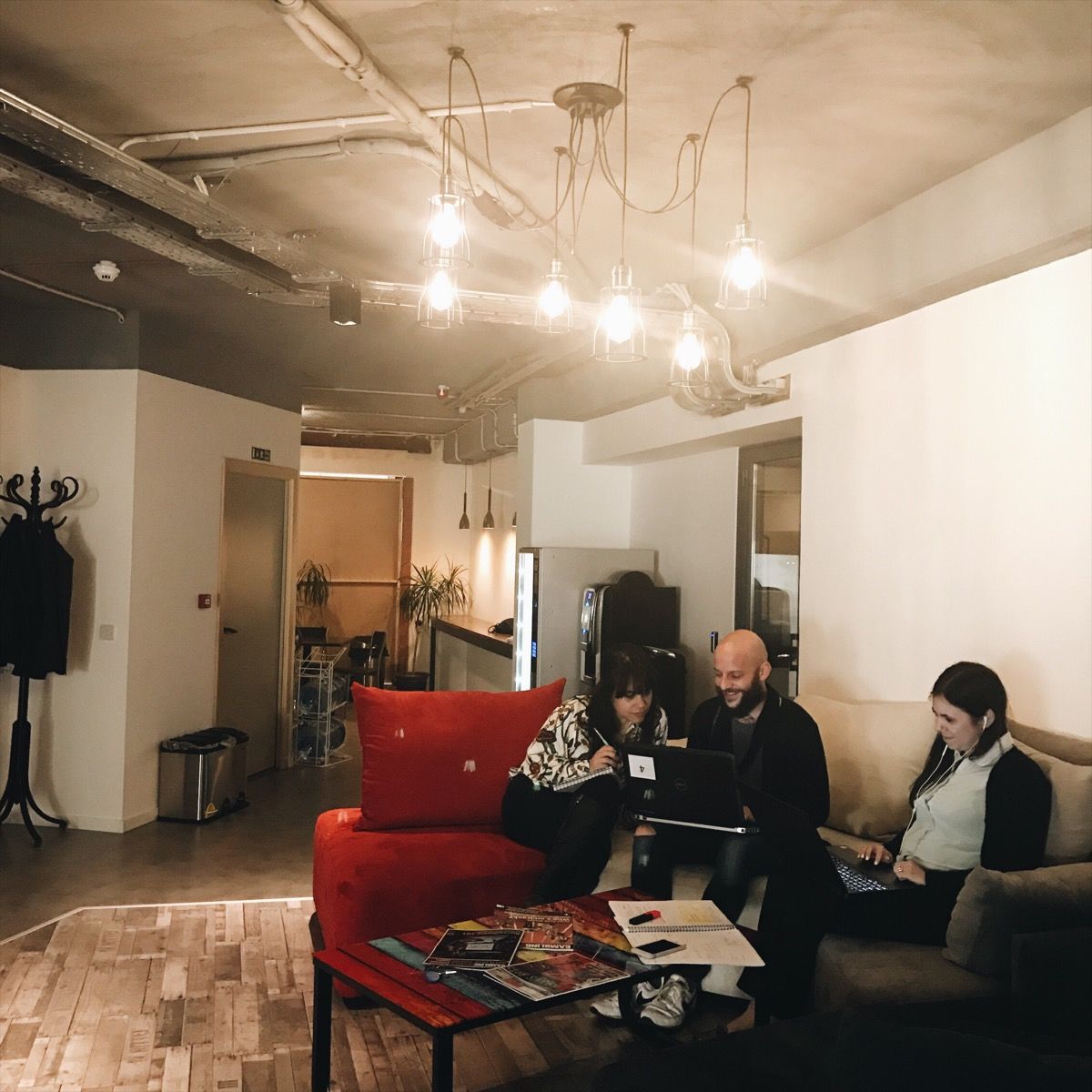 nexus_int's tweet photo. #FridayMotivation in full swing here at #Nexus.π‘ Happy Friday everyone! Here's to an awesome weekend! #fridayfeeling #socialmedia #igamging https://t.co/XVOSTYTD9D