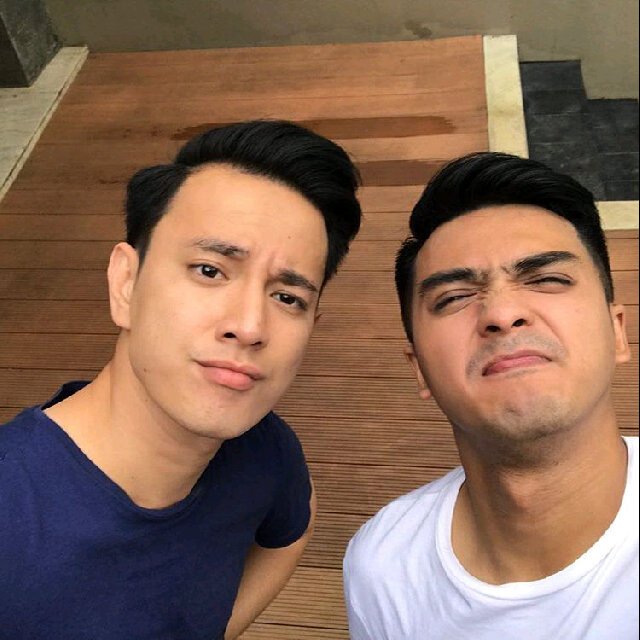 MegaRcph's tweet photo. Aku #TeamRicky kalo kamu team apa? #TeamRicky #TeamRevan #CintaDariSurgaRCTI https://t.co/9oHxt0OYW2