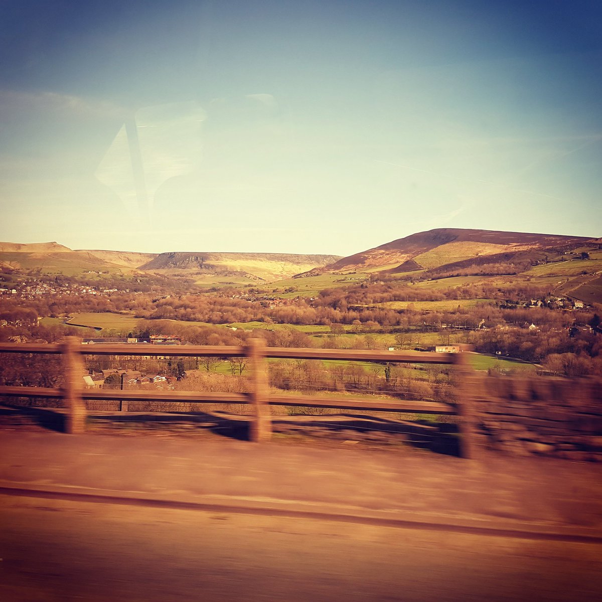TheNightHearts's tweet photo. On our way to #Nottingham for tonights show. Hope to see you all there #countrymusic #ukcm #ukcmchat #uktour #epicview #irishmusic https://t.co/D7quwOqwgh