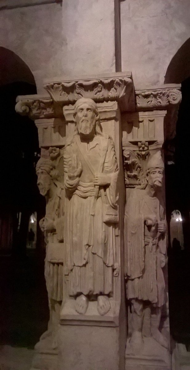 France_UNESCO's tweet photo. Découverte du cloître Saint-Trophime restauré, inscrit au #patrimoinemondial #UNESCO au titre des monum. romains et romans d'#Arles #ABFPM https://t.co/xgKPl5KUxo