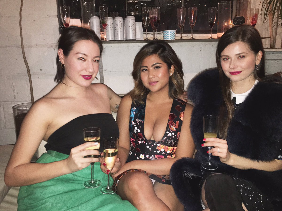 morrymelina's tweet photo. Thank you @_ShineCanada for having us at the launch of @zepeel ❤️❤️❤️ Best time w/ @sheilanigans @k_chystiakova xxx #LoveAtFirstPlay https://t.co/AVyEktXyyG