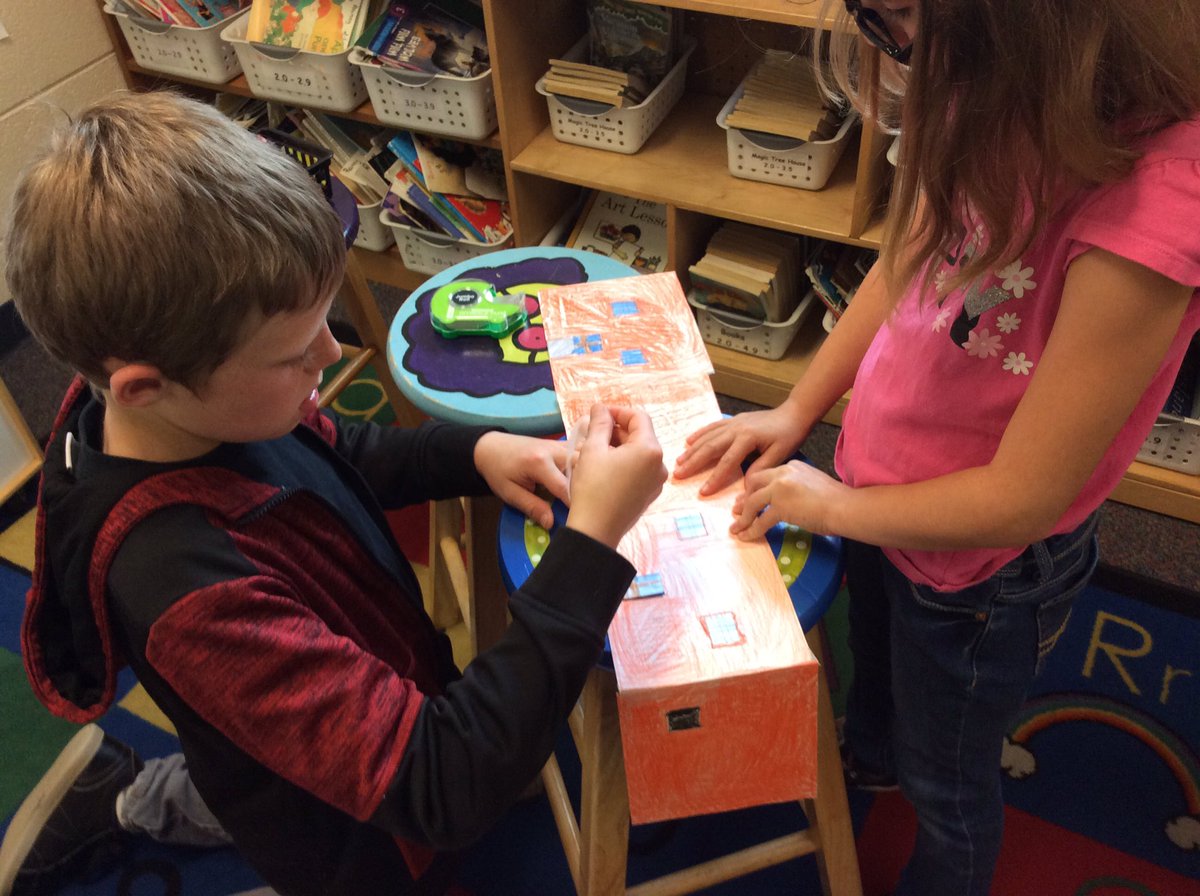 jmrainey20's tweet photo. Tiny House Nation under construction-phase 3...teamwork, perseverance, problem solving
#bcsdsteam https://t.co/dOR7isBfsq