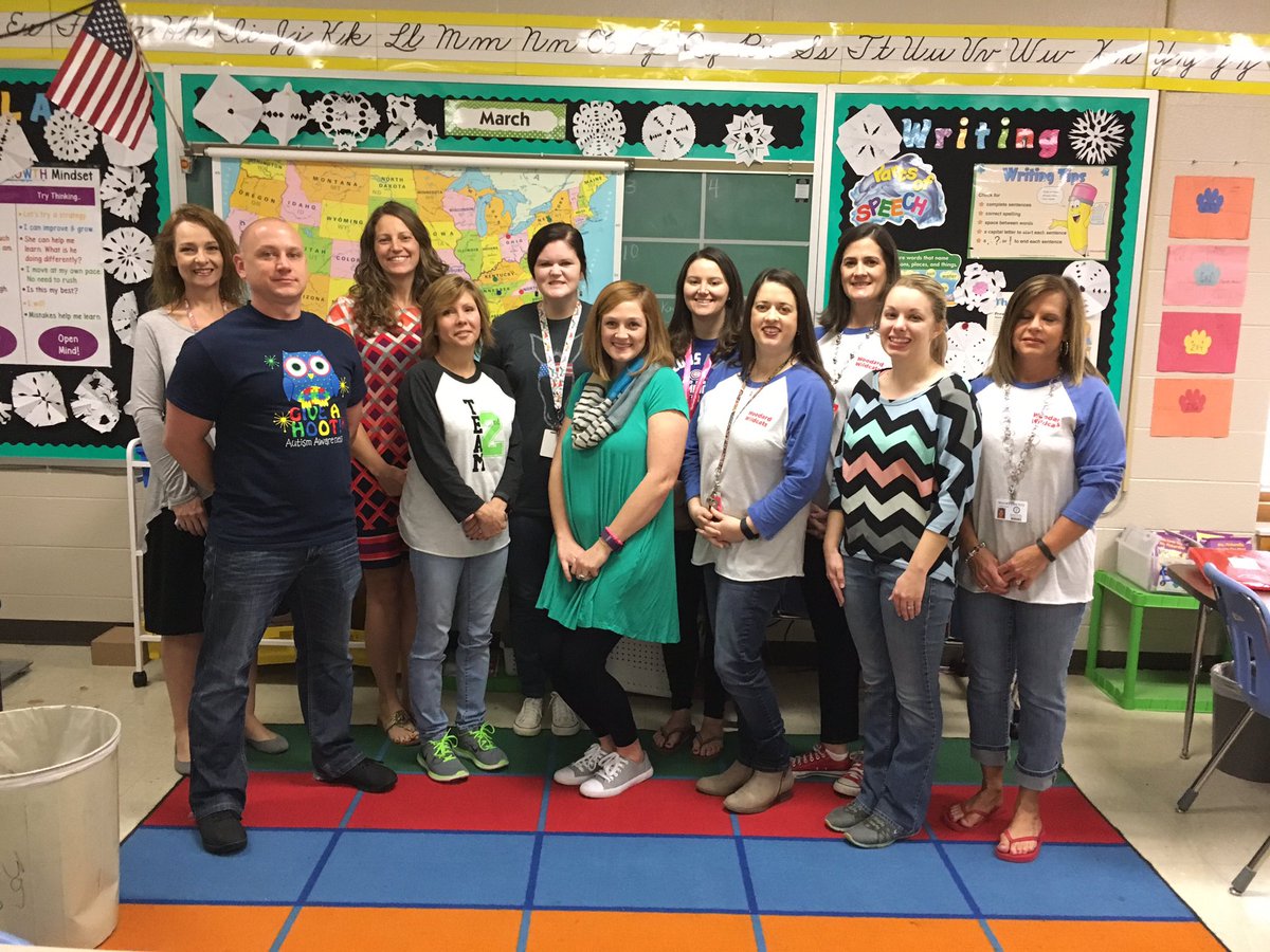 LeAnnSimmerman's tweet photo. Thank you @Techgirl76 for helping  @JE_WoodardEle fitness group lose 108.6 lbs. #lbslost=joy/energy for what's important. @MauryCoSchools https://t.co/YjQtdrxkgh