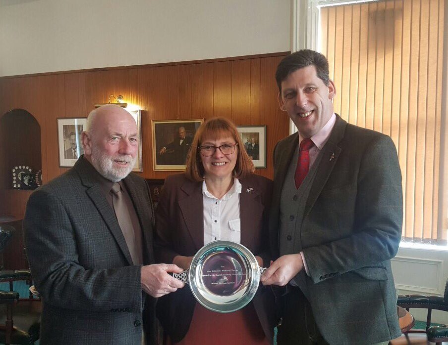 Handing over Alex Johnstone Memorial schools debating trophy to Linda on behalf of <a href="/ESUSCOT/">ESU Scotland</a>. Fitting tribute to fine debater. <a href="/ScotTories/">Scottish Conservatives</a>