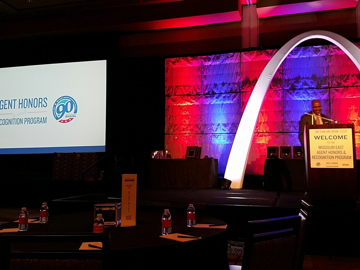 MortimerAshley's tweet photo. #MOESpringAwards, Starting off strong! #ThinkBigDreamBig https://t.co/NJYCiEGWK0