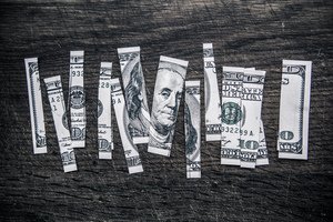 TheRailMedia's tweet photo. When did cash lose its crown in restaurants? #TippingDebate https://t.co/9bwTEHZLid https://t.co/rCpNcD2sBW