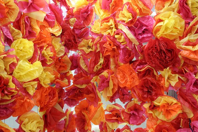 RedHatJobs's tweet image. .@sxsw attendees helped transform a greenhouse into a colorful display of collaboration: red.ht/2mOvp7Q #SXCreate #SXRedHat