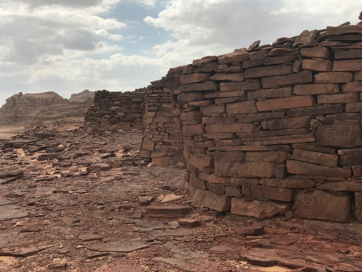 Wind_Sand_Stars's tweet image. Unique nawamis built in Sinai by the Nabateans in the 2nd &amp;amp; 3rd Century. Possibly used as burial chambers, all the entrance doors face west.