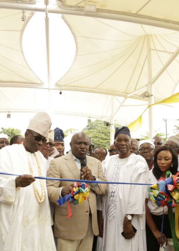 Akinwunmi Ambode tweet media