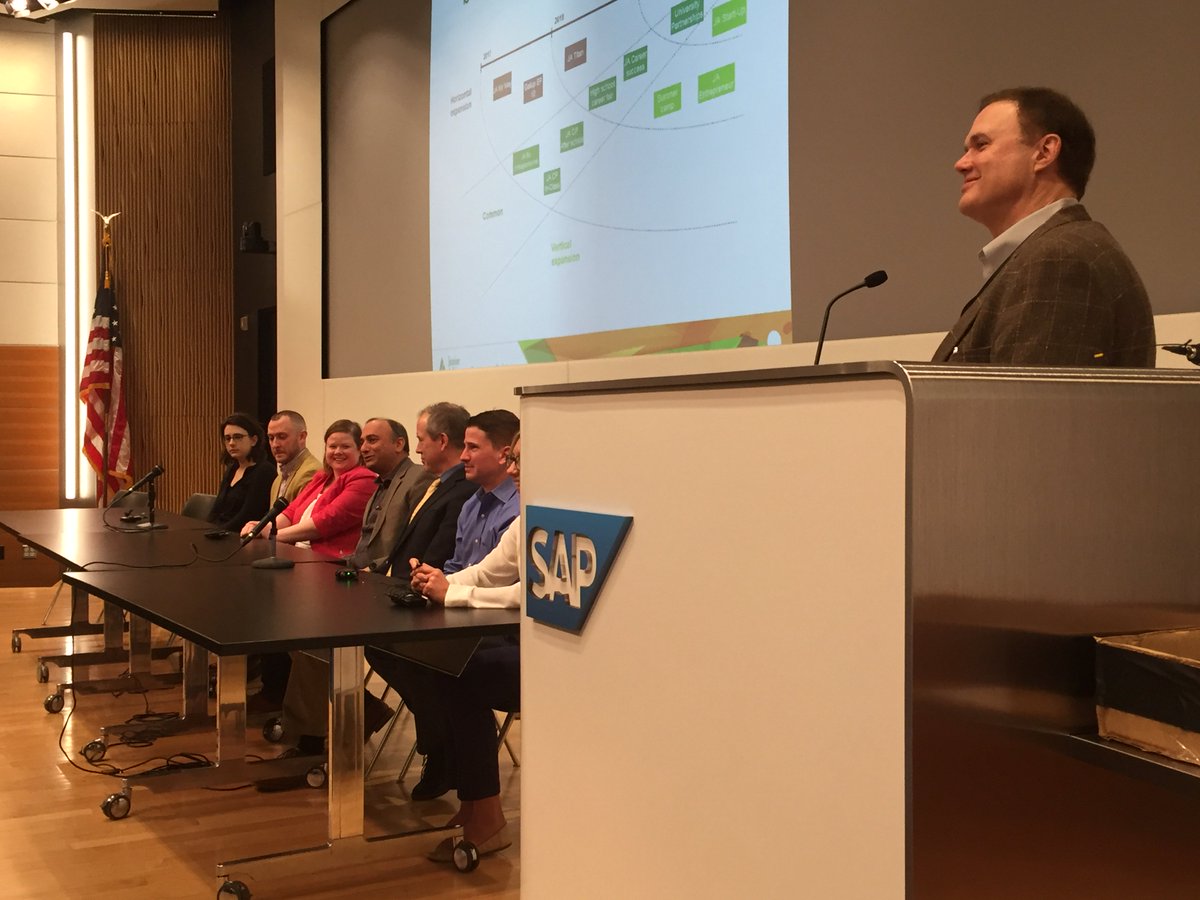 bmiller503's tweet photo. Congrats #LocalSocialSabbatical Philly team on yr hard work delivering impact to 4 #NFPs in Philly! @sap4good @PYXERAGlobal https://t.co/HpTXQvqdPZ