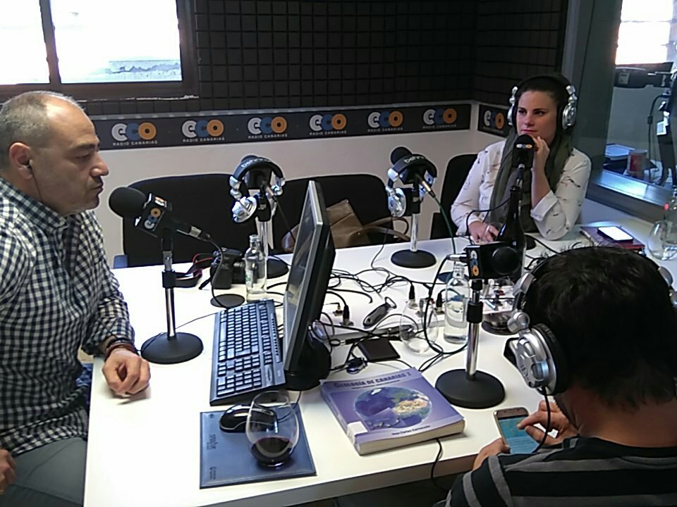 vadecopasradio's tweet photo. Estamos de vuelta!!! Hablamos por  teléfono con el bodeguero Alfredo Maestro mientras catamos su vino. https://t.co/Nr4DudIEgb