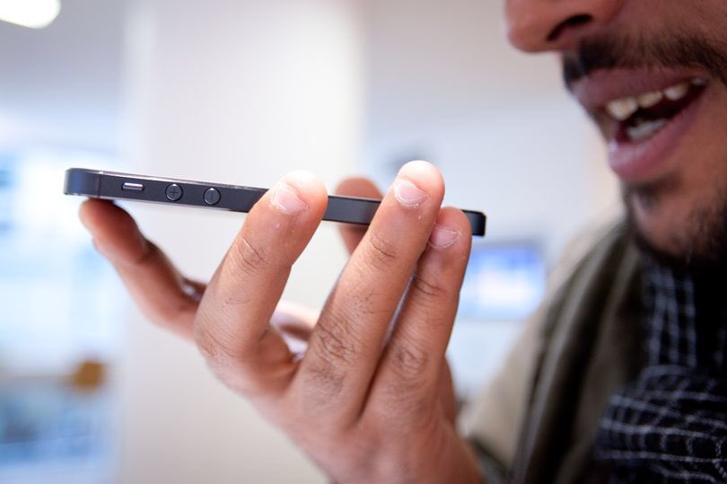 Computer2conect's tweet image. #Apple lets you donate to #RedNoseDay #2017 with #SIRI and the #charity launches its own non-swearing app bit.ly/2nw2RUH