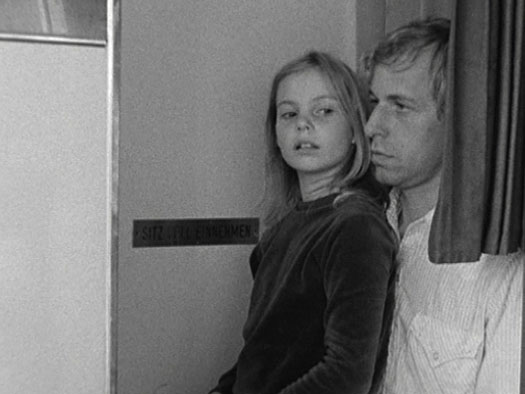 _Cinefilos_'s tweet photo. Alicia en las ciudades (1974) https://t.co/k9C4LPxgPd