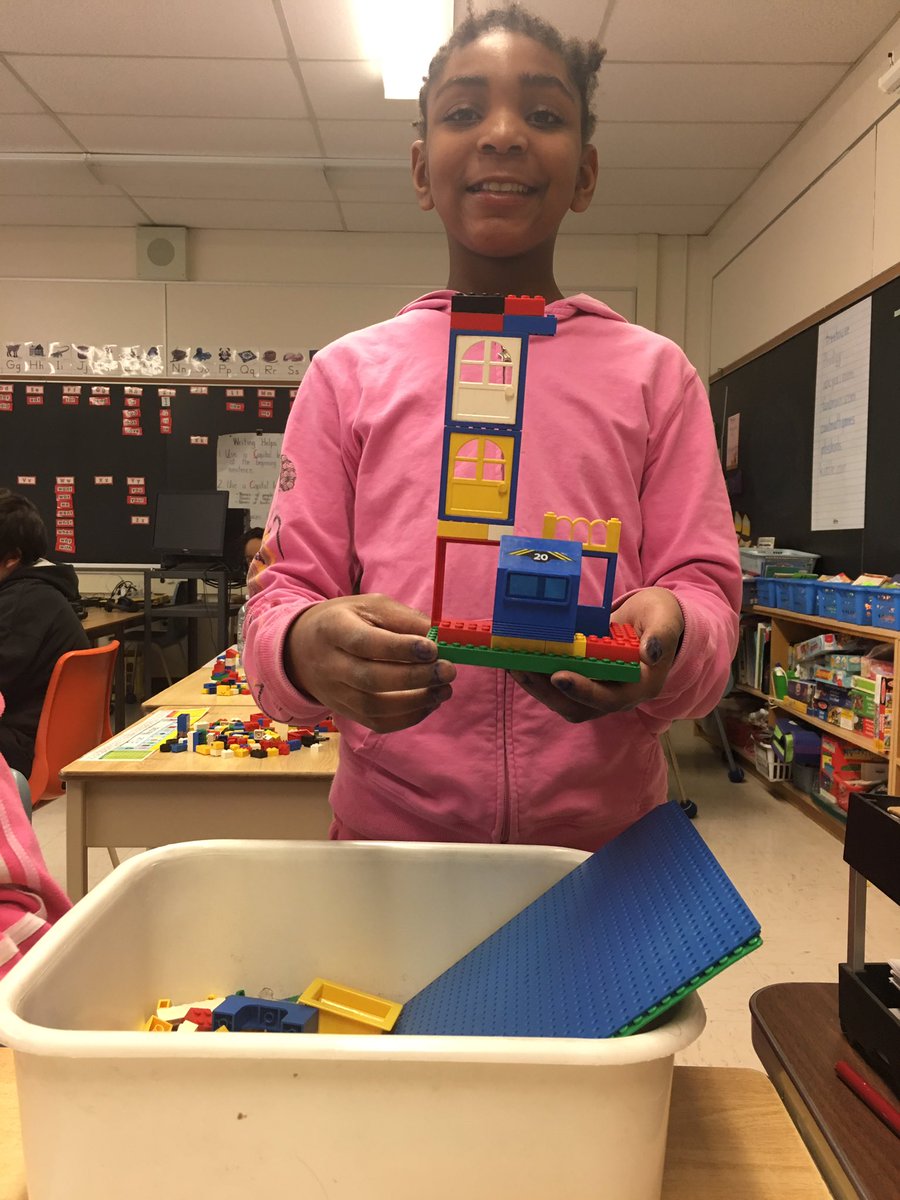 MrsConcordia's tweet photo. Lego Fridays in JGLD @McHughPS @PeelSchools https://t.co/Gk5bShS0Q7
