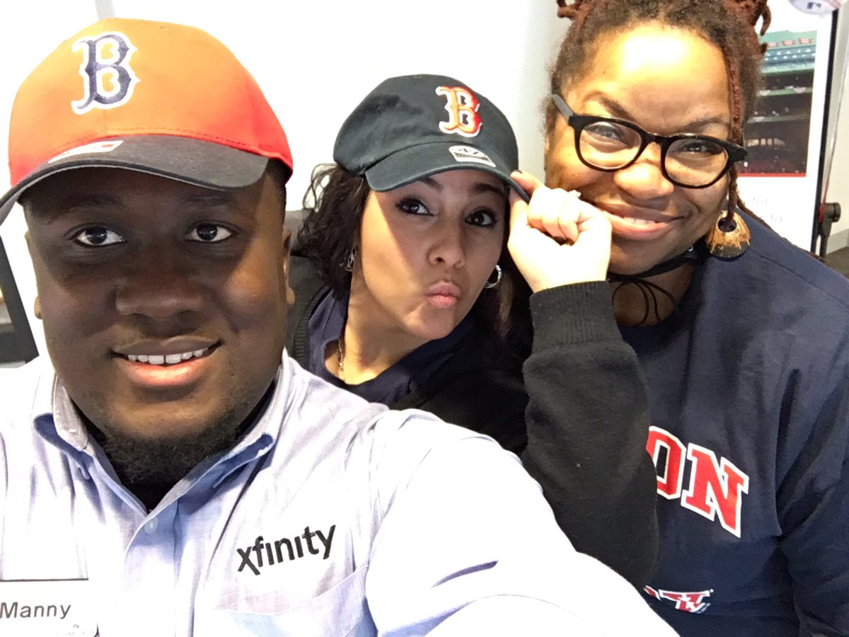 MannyVille's tweet photo. Enjoying this beautiful day at Somerville, MA #XFINITY store #RedSox fans https://t.co/EZGrCmz9PI