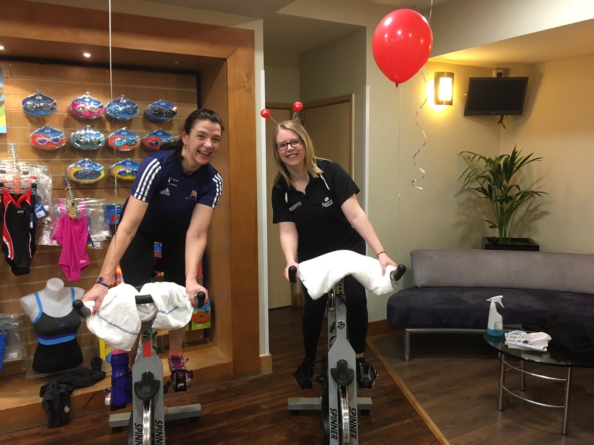 LauraRamsay88's tweet photo. Great job guys! Over £100 raised so far! @SpiritAylesbury #rednoseday #comicrelief https://t.co/EFO0L1wPa9