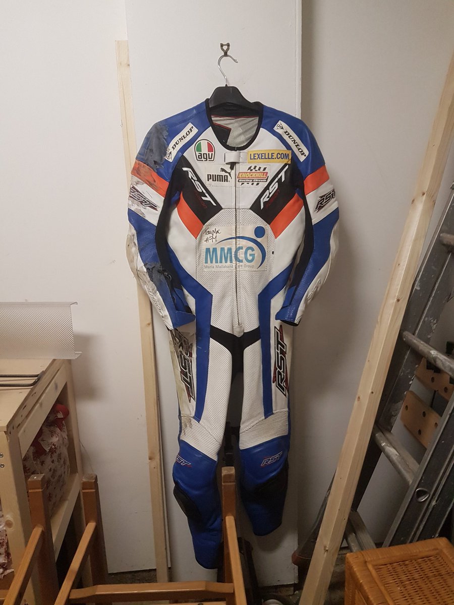 youngmark6930's tweet photo. @rst_motodirect @taylormac77 @_HawkRacing @OfficialBSB https://t.co/iVkQh3MJGP