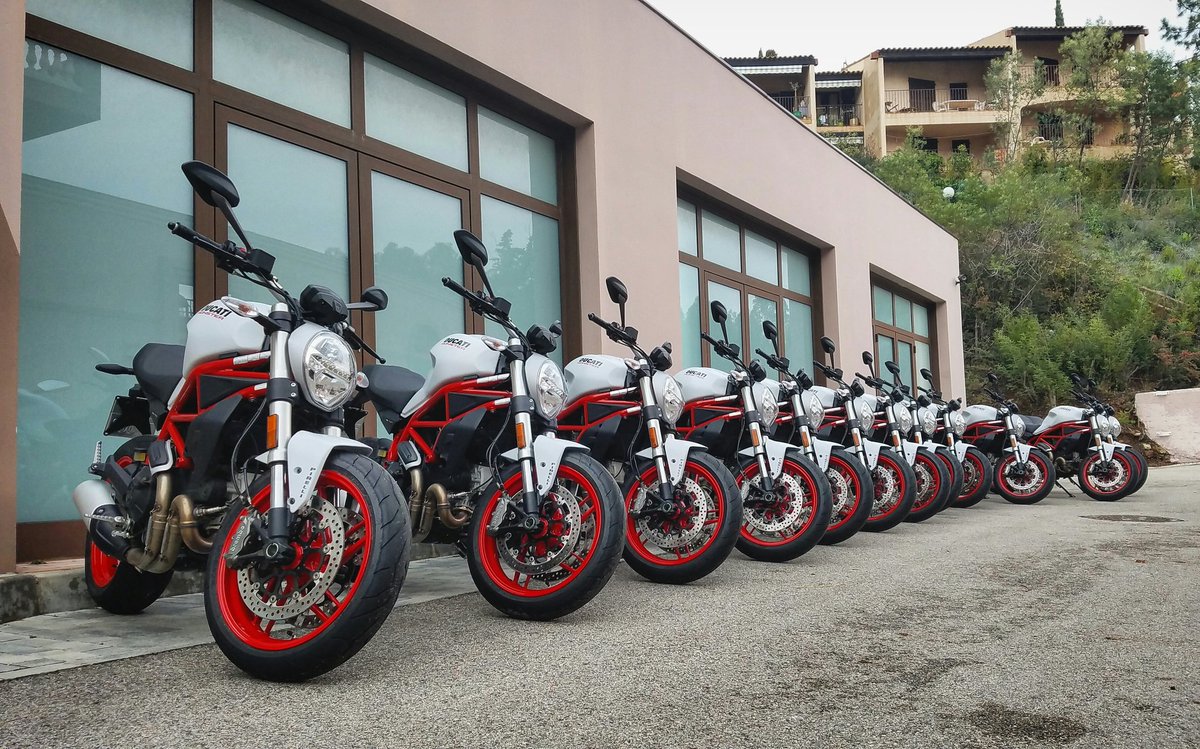 WESTx1000's tweet image. We're in Théoule-sur-Mer testing #Ducati's new Monster 797...