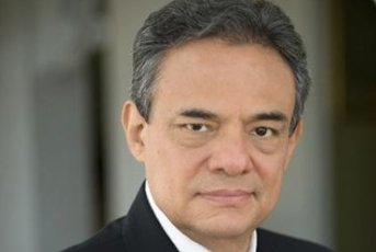herringamanda3's tweet photo. Hoy en #Ventaneando José José sale a la calle. Descubre dónde estuvo ayer. https://t.co/w52JG7M6fh