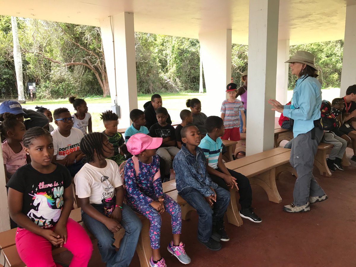 tropicalaudubon's tweet photo. TAS Education Director, Sandy Koi @EvergladesNPS with the kids from Branches hanging out at #AnhingaTrail #noworneverglades #TASBirding https://t.co/ZYwdwrlNll