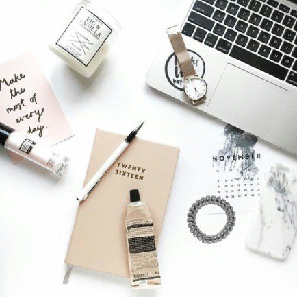 HairSlinky's tweet photo. Try adding a #hairslinky to your daily routine! #nodent #notangle #haircare #hairinspo 💁🏼 https://t.co/WnOwQU3bc1