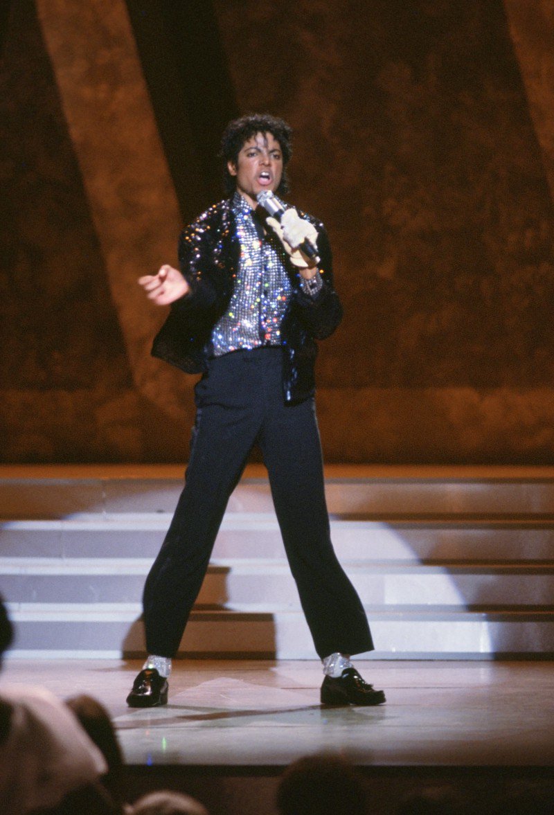 michaeljackson's tweet photo. By the numbers: 47 MILLION people watched Michael Jackson moonwalk across the stage at Motown 25. 47 million. #TheGreatest https://t.co/cG5U9tn219