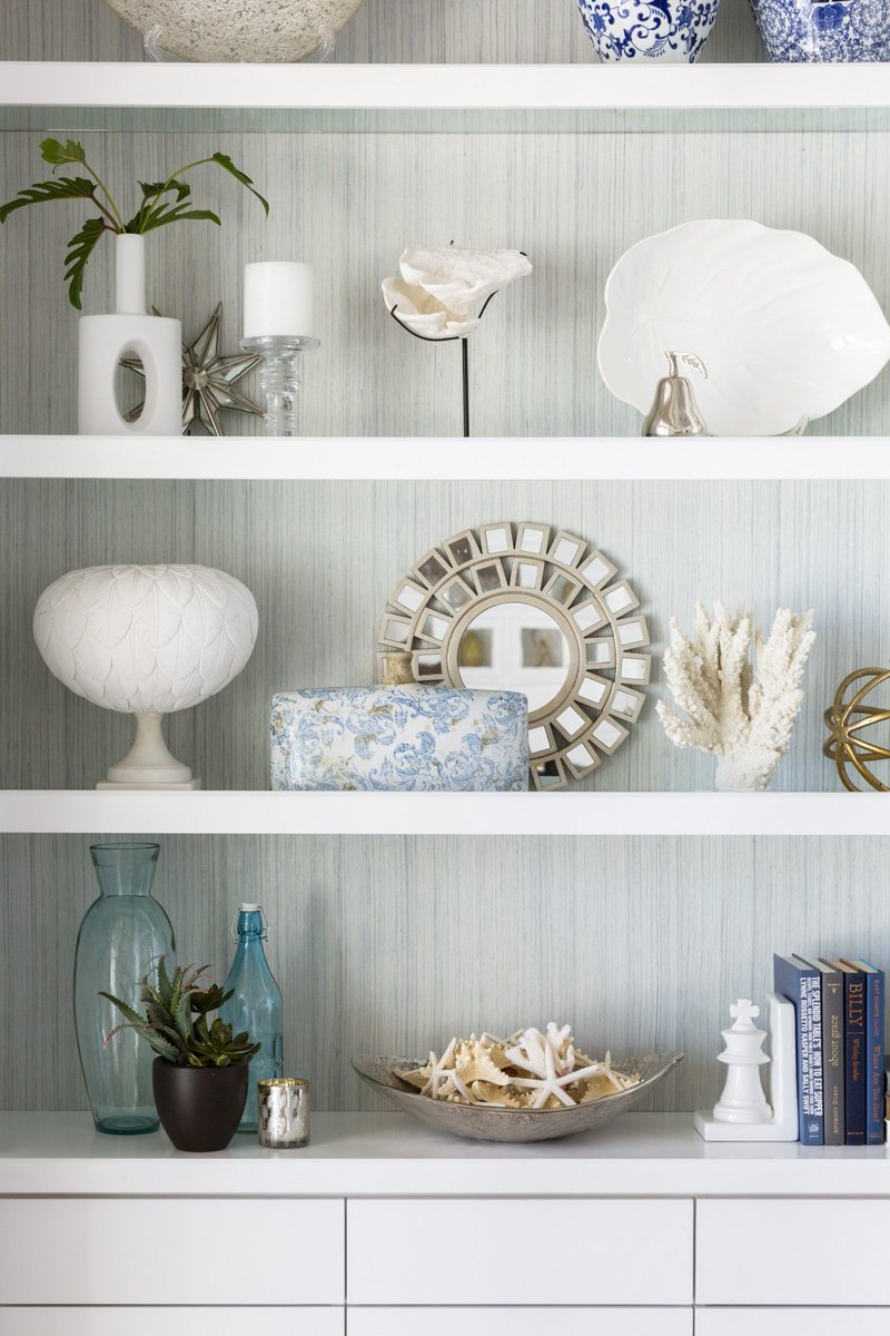 Krista_Home's tweet photo. Make Your Shelves Magazine Worthy https://t.co/KAYbE85XaF #designpalmbeach #interiordesign https://t.co/S7eKxSh2iu