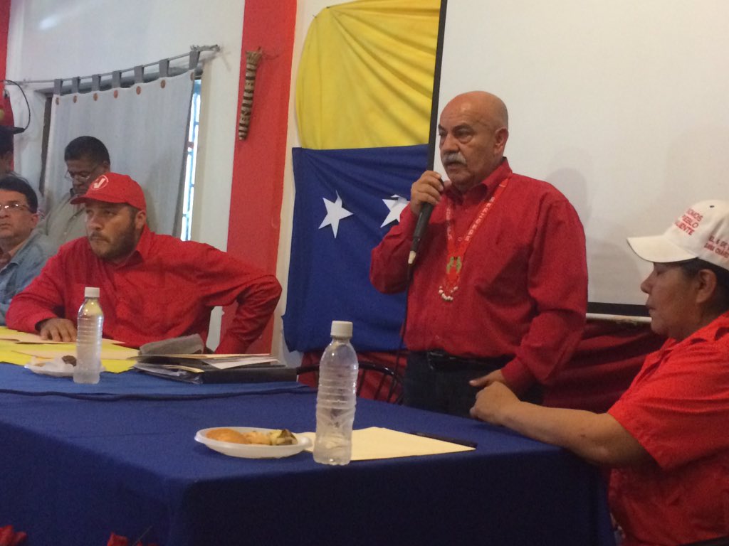 dariovivaspsuv's tweet photo. Encuentro con los movilizadores de los 7 municipios del estado Amazonas @PartidoPSUV @NicolasMaduro https://t.co/Wib2gxKOt2