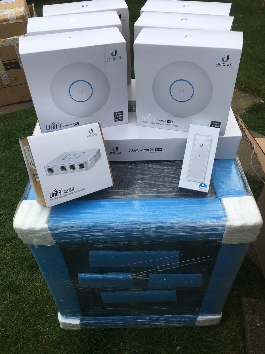 billyblackelect's tweet photo. Local establishment Network/WiFi upgrade with @Sonos @ubnt @Alltrade_Ltd #liveinstall #securednetwork #epos #guestnetwork #sonos #vlans https://t.co/ZyJAvsFfqH