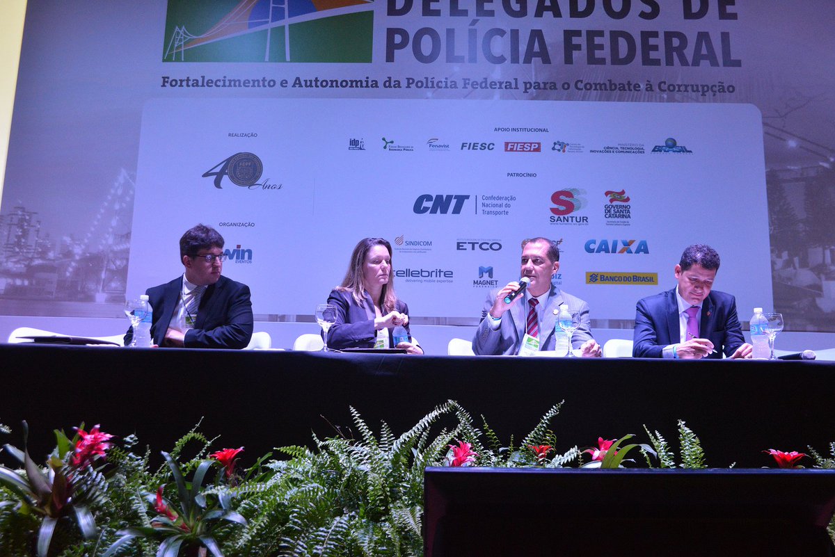 ADPFonline's tweet photo. Autonomia e Combate à Corrupção foram temas do terceiro painel do VII CNDPF.
#CongressoDelegadosFederais #CNDPF
https://t.co/QylmpDEdHR https://t.co/gjDTukyayp