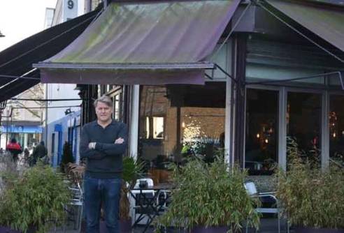 BrixtonBID's tweet image. Let's make it to 1000 signatures this weekend. Sign up now. Help save @SW9BAR - our local bar and postcode. ipetitions.com/petition/save-…