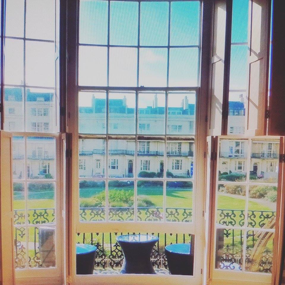 Weekend Getaway for Midweek Prices <a href="/hoteluna/">Hotel UNA</a> 01273 820 464 
#sunny #weekendtreat #springishere #regencysquare #barfiftyfive #brighton